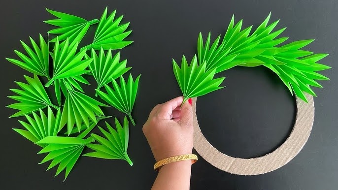 How to Make a Paper Wreath for Home Decoration